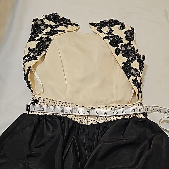 Coco melody formal dress size small. - Picture 8 of 10